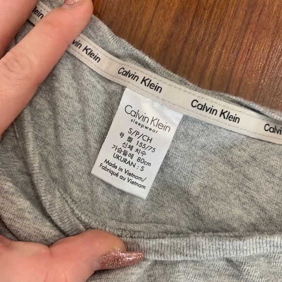 Calvin Klein T-Shirt - Picture 3 of 3